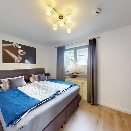 Ostseeblick-neu 2024-kueche-parkplatz-kamin-balkon דירה *