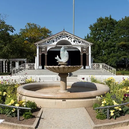 Ostseeblick-neu 2024-kueche-parkplatz-kamin-balkon בולטנהאגן