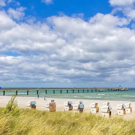 דירה Ostseeblick-neu 2024-kueche-parkplatz-kamin-balkon בולטנהאגן