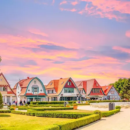 Ostseeblick-neu 2024-kueche-parkplatz-kamin-balkon דירה